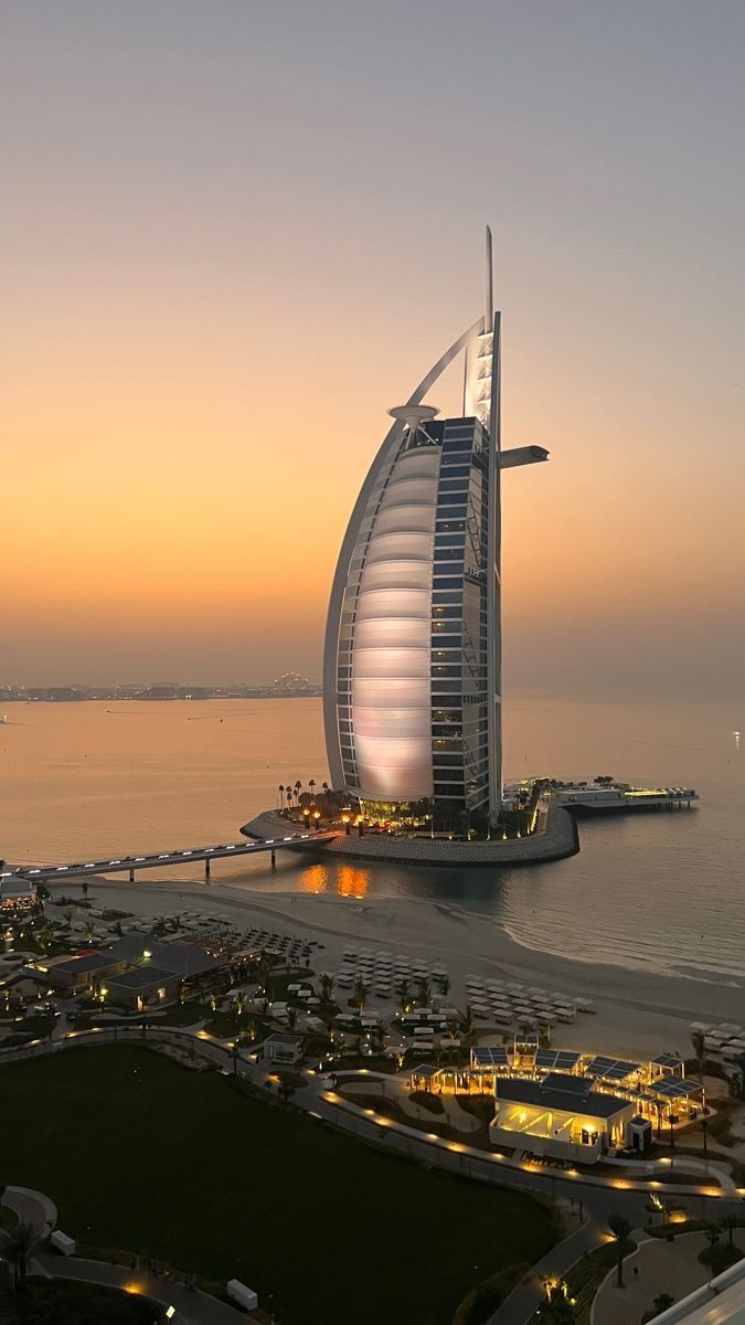 تور دبی هتل Jumeirah Beach Hotel Dubai